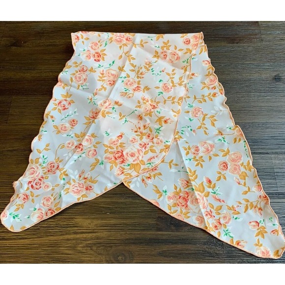 Vintage Accessories - Vintage Peach Ditsy Floral Scarf Made In USA Oblong 9" x 32"